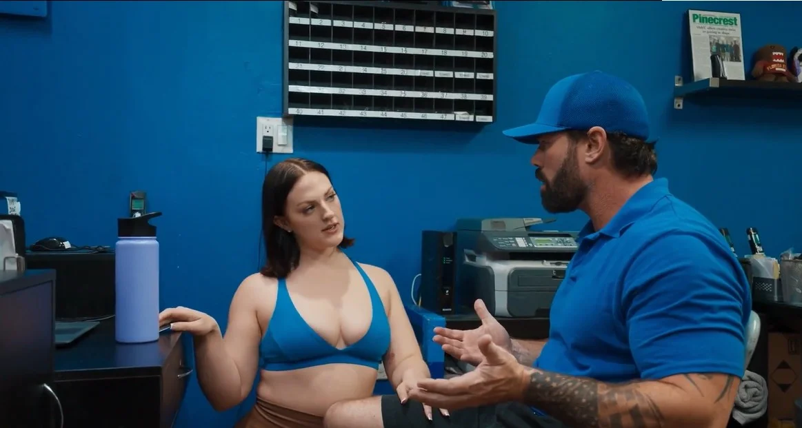 Brazzers Exxtra - Rhae Woods & Lucy Lotus - Swiped & Swapped 1080p